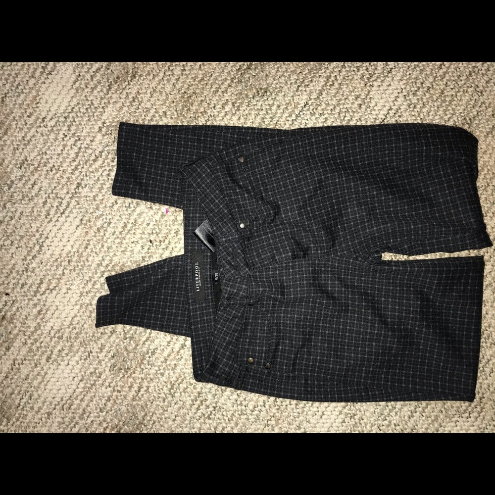 Legging/jean soft stretchy material.
